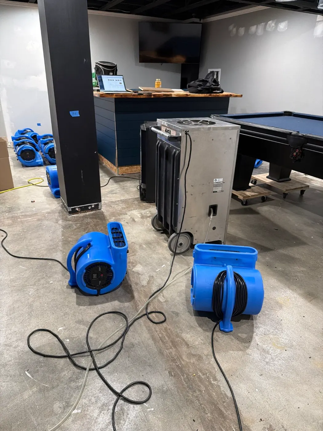 Commercial water mitigation in Brookhaven, Indiana